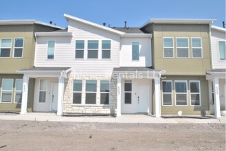 Building Photo - 560 S 1225 W