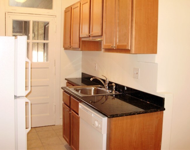 Foto del diseño de interior - 4241-4247 N Hermitage Ave