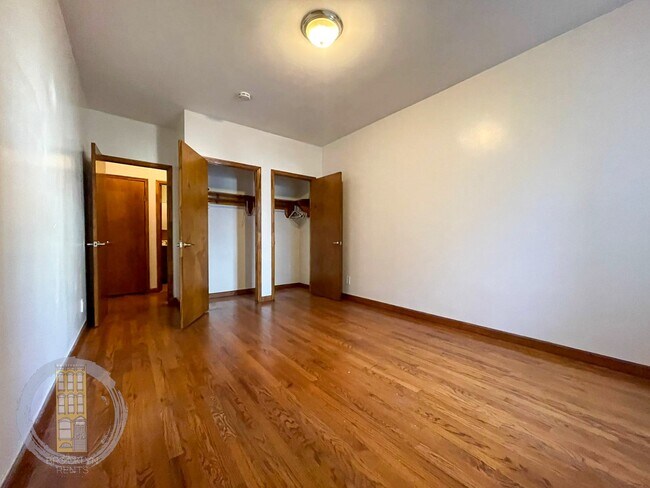 Foto del edificio - 577 Warren St