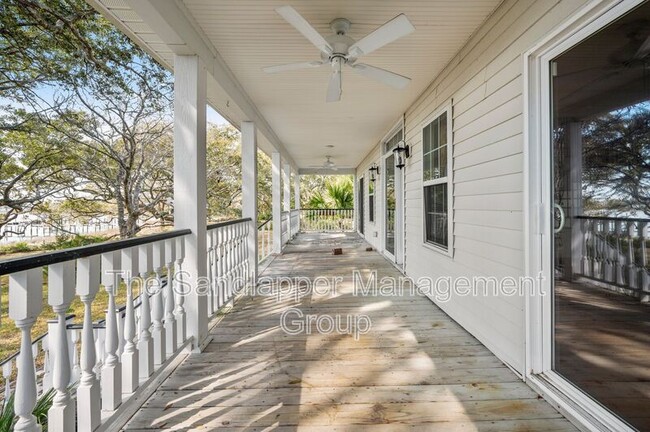 Building Photo - 1019 W Oceanview Rd
