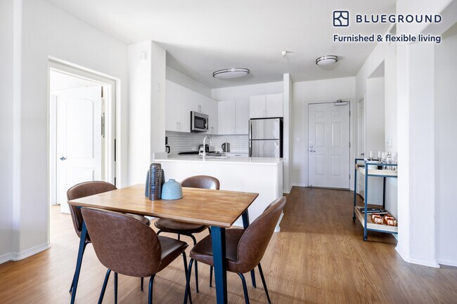 Foto del edificio - 4077 Glencoe Ave