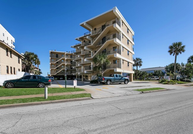Foto del edificio - 731 1st St S