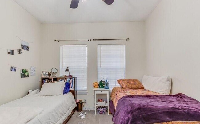 Foto del edificio - 2216 San Gabriel St