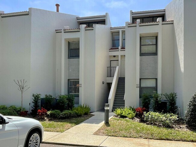 Foto del edificio - 2-Bedroom Condo for Rent in Winterset