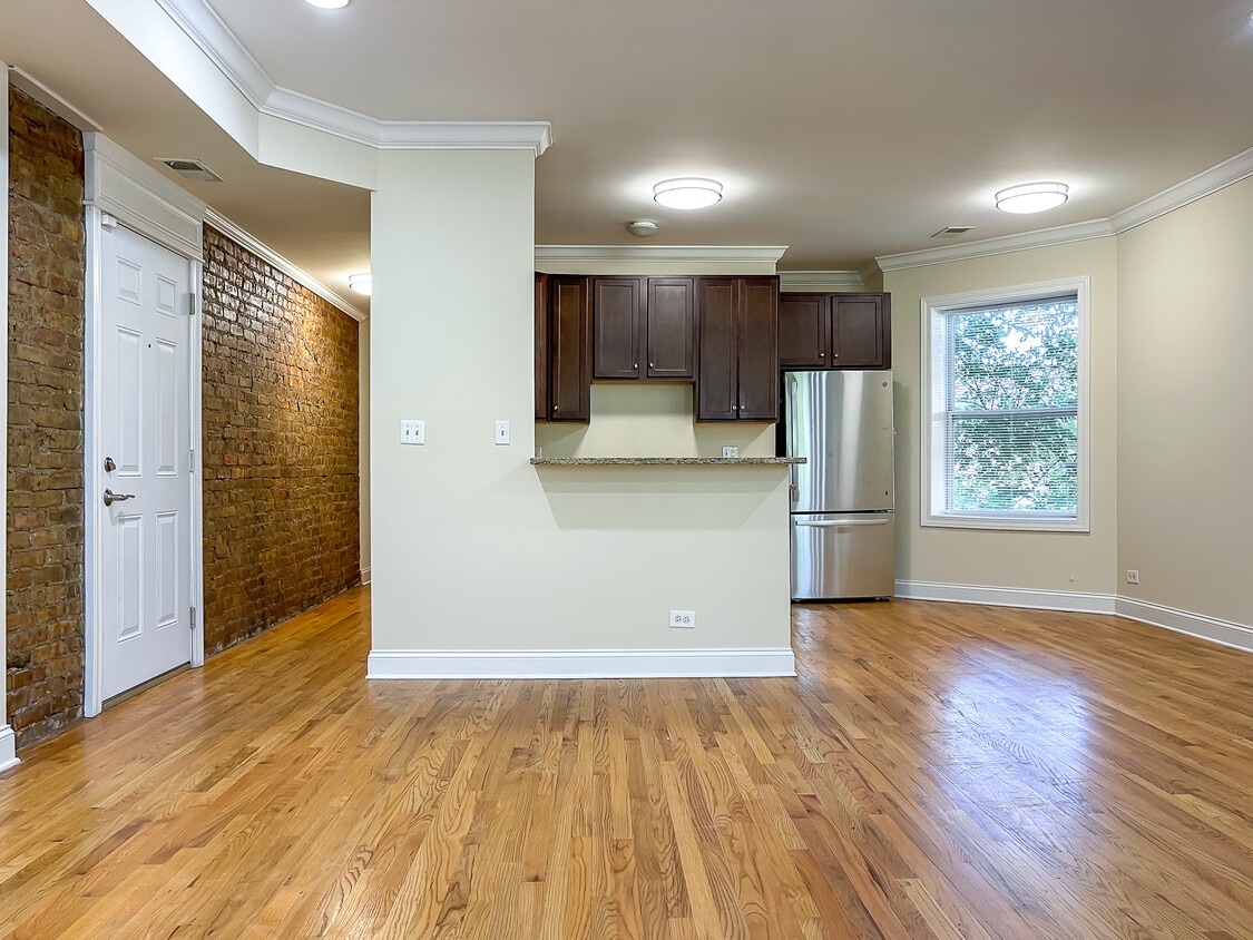 Kitchen - 6142 S Ellis Ave