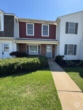 Building Photo - 121 Shady Tree Dr