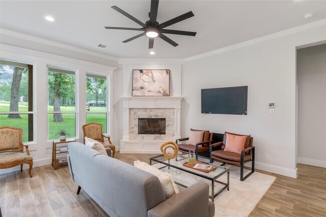 Building Photo - 243 Hide-A-Away Dr