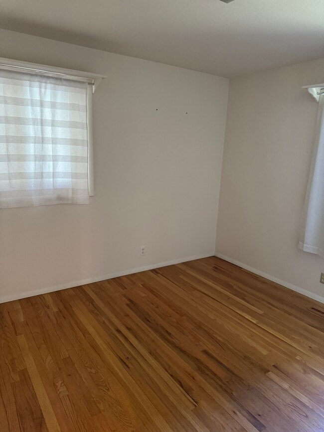Building Photo - 938 Mabelle St