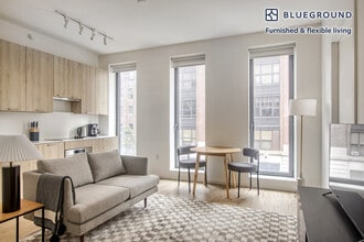 Building Photo - 545 Vanderbilt Ave