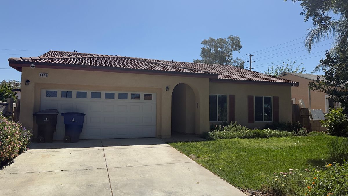 Foto principal - 4176 Douglass Ave