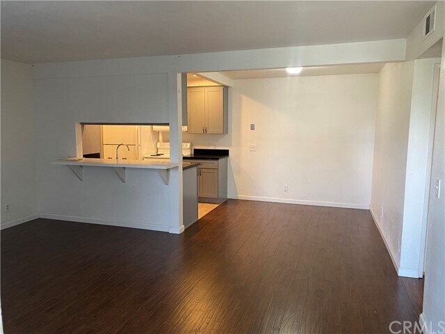 Foto del edificio - 1735 E Washington St