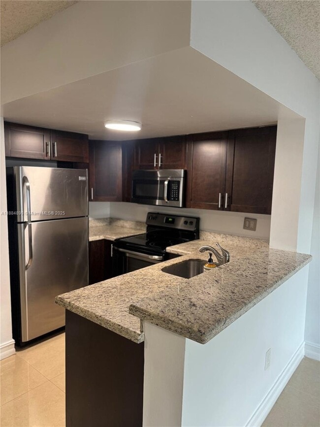 Building Photo - 670 NW 85th Pl