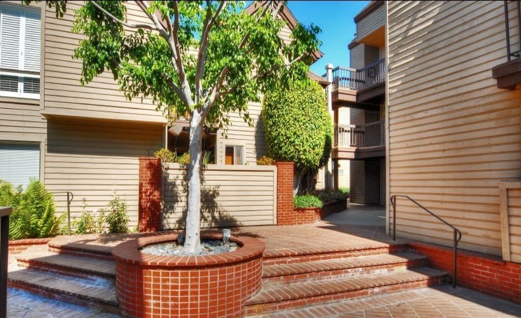 835 S Lucerne Blvd, Los Angeles, CA 90005 Condo for Rent in Los