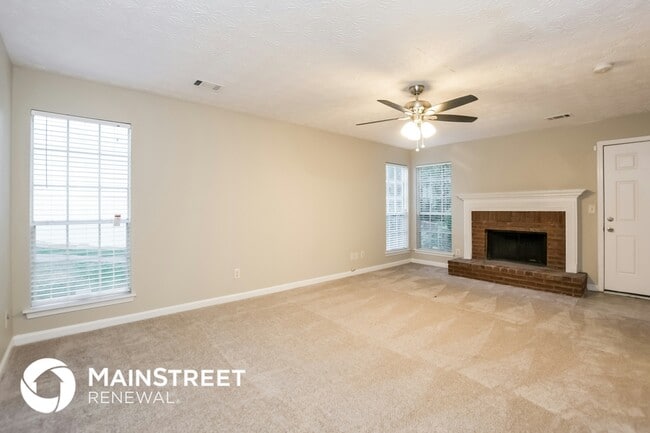 Building Photo - 430 Standing Rock Dr