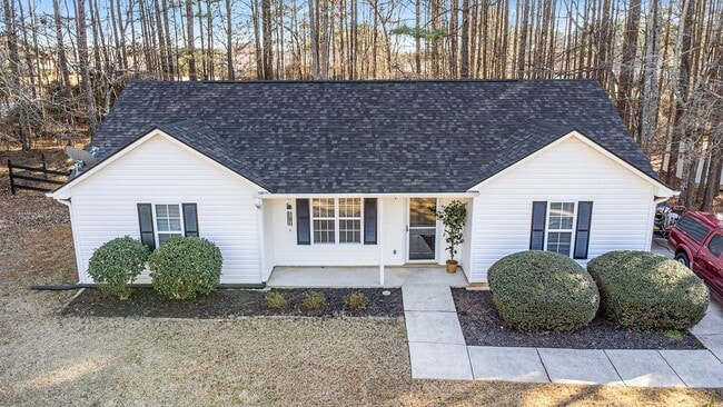 Building Photo - 192 Conifer Ln