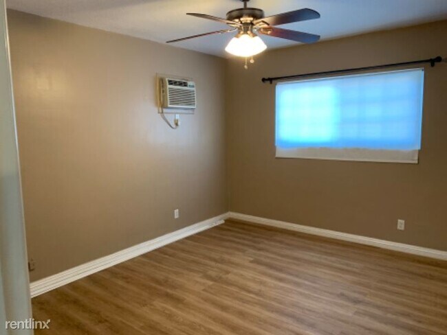 Foto del edificio - 2 br, 1 bath House - 11109 Inez St