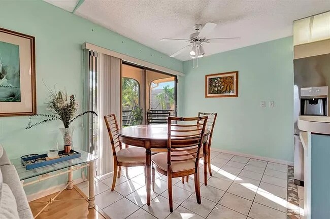 Building Photo - 10126 Mangrove Dr