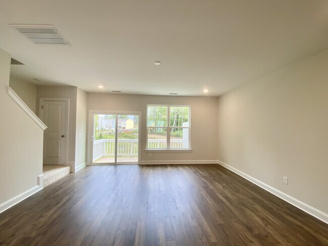 Building Photo - 2843 Macbeth Ln