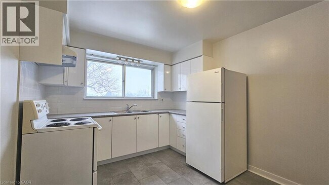 Photo du bâtiment - 357 Connaught St