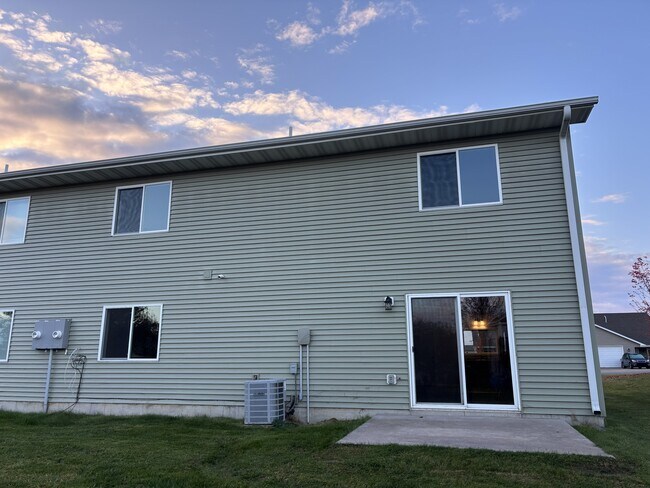 Foto del edificio - 421 E Cheyenne St