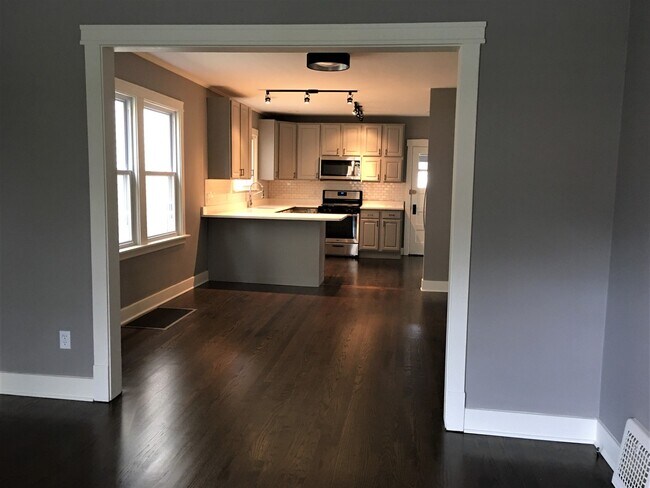 Foto del edificio - 5633 N Meade Ave