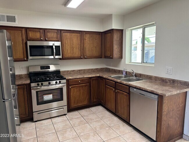Foto del edificio - 17208 N 16th Ave