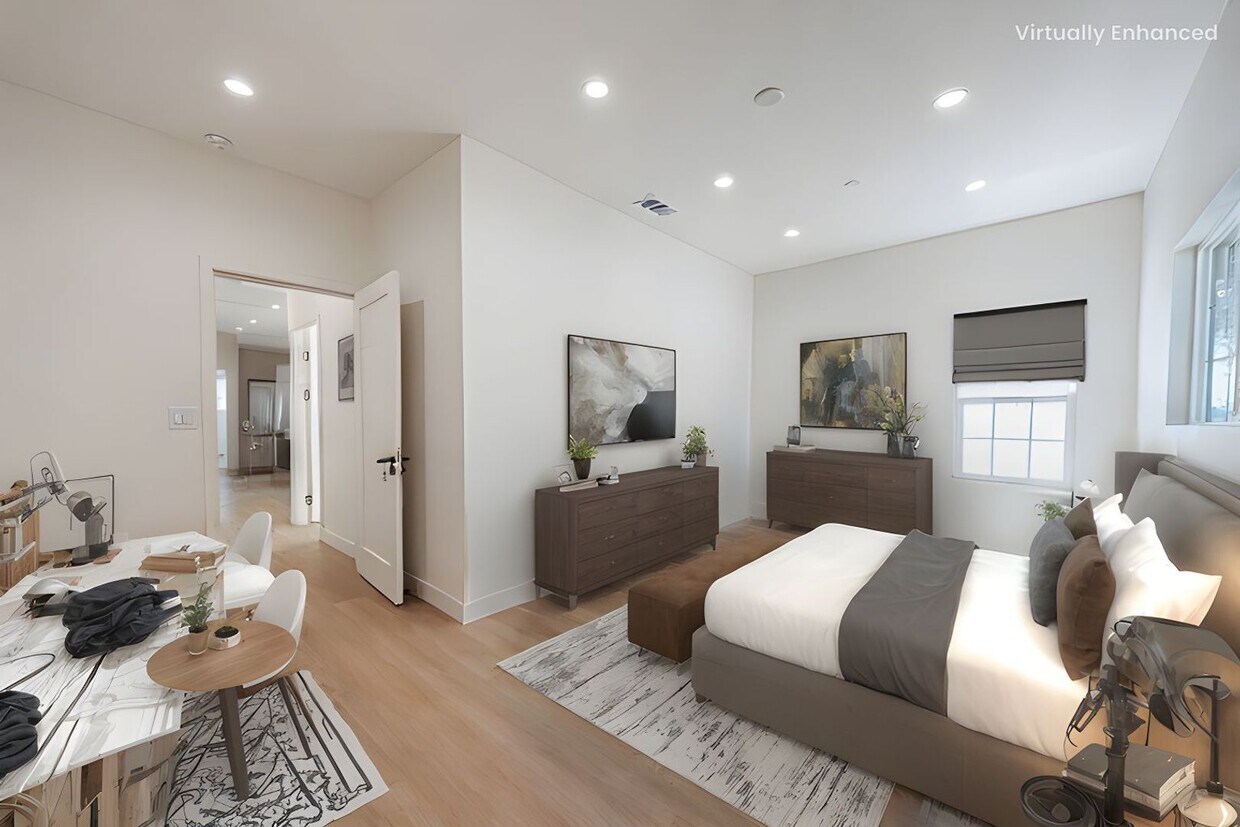 Foto principal - Modern Upstairs 3-Bed/2-Bath at 4222 – Two...