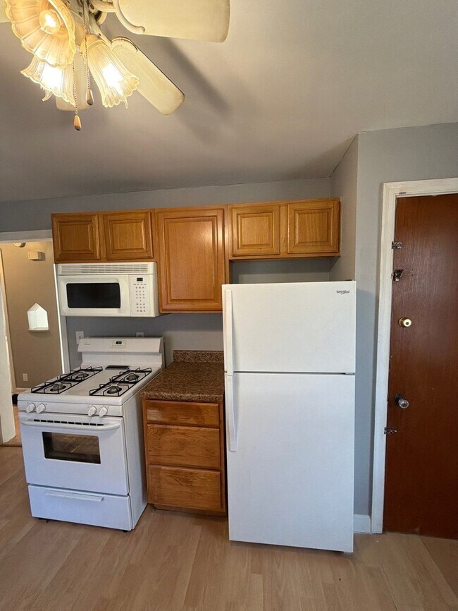 Foto del edificio - 6921 Pin Oak Drive