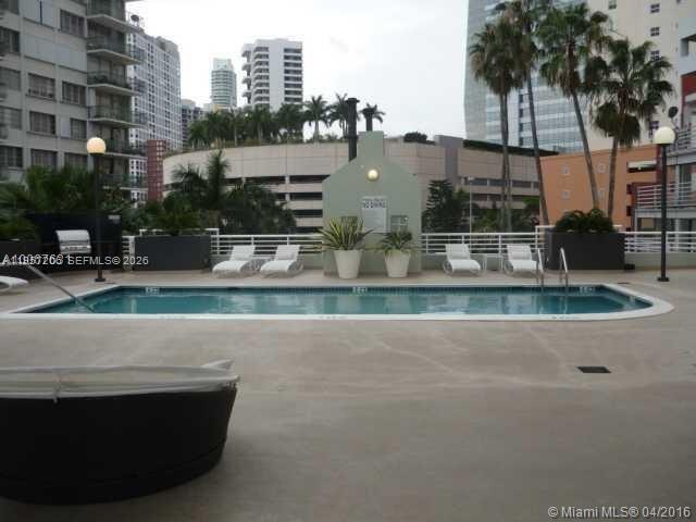 Foto del edificio - 1402 Brickell Bay Dr