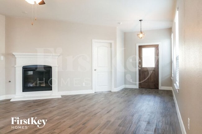 Foto del edificio - 2504 Cerro Ranch Rd