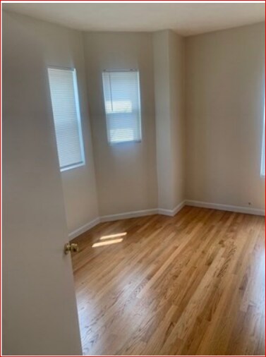 Foto del edificio - 294 McGrath Hwy