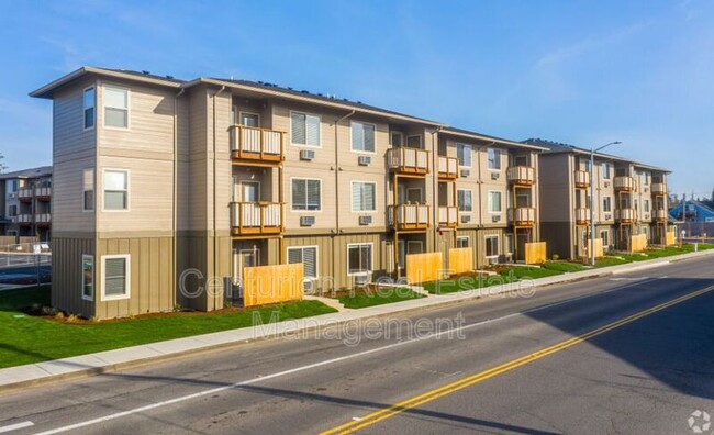 Foto del edificio - 3280 Lansing Ave NE