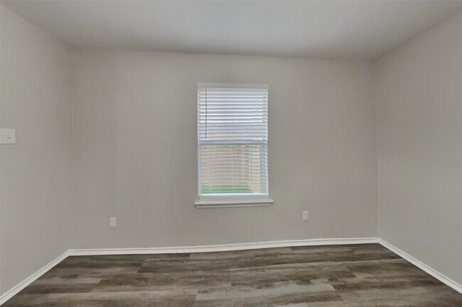 Foto del edificio - 4102 Sand Ripple Ln