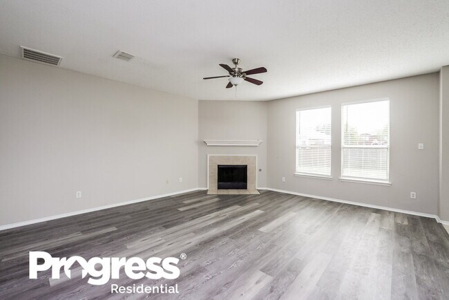 Building Photo - 2104 Aster Trail