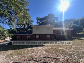 Building Photo - 834 Edenwood Dr