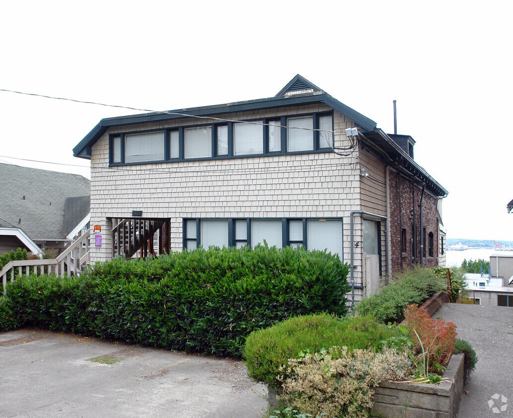 Building Photo - 333 W Olympic Pl