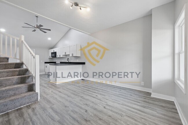 Building Photo - $500 OFF MOVE-IN SPECIAL!! 3 Bedroom, 1 Bathroom Cottage with Custom Finishes and Small Loft, Ava...