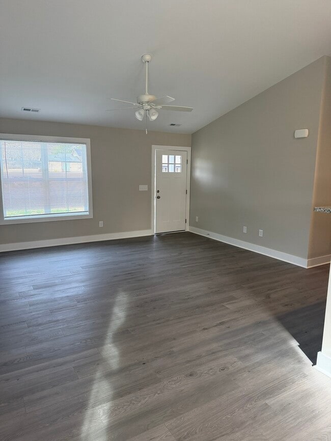 Foto del edificio - 1002 Grace Ave