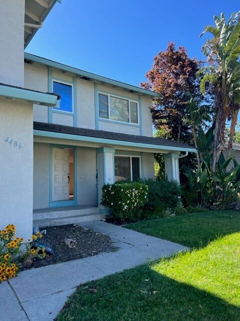 Foto del edificio - 4486 Barberry Ct