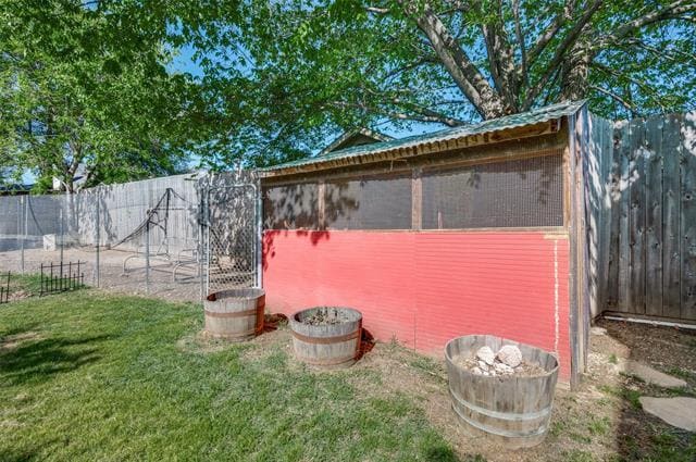 Building Photo - 3305 Oakdale Ct
