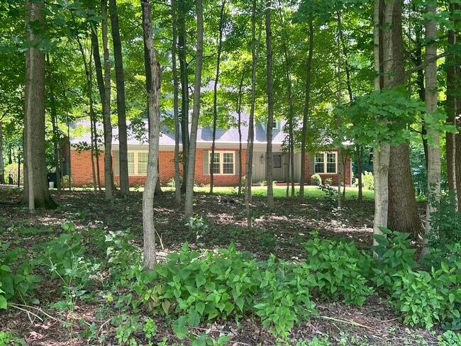 Foto del edificio - 1075 Woodland Ave