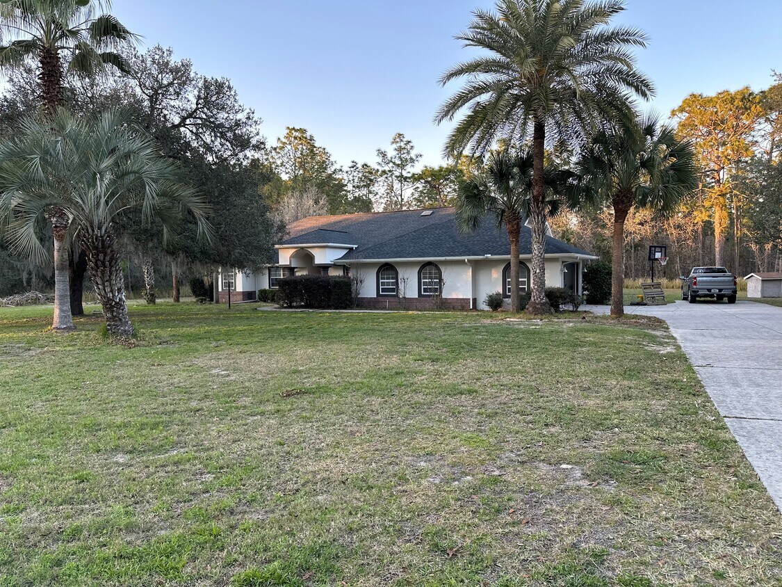 Primary Photo - 2905 W Beamwood Dr