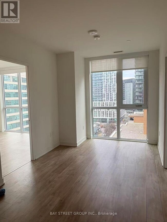Building Photo - 100 Dalhousie St