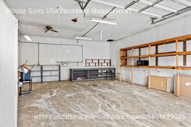 Building Photo - 5910 E 100th St