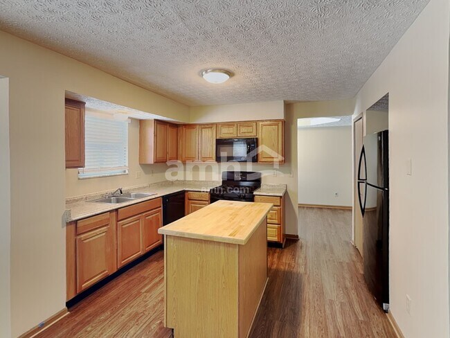 Foto del edificio - 6647 Hilmar Dr