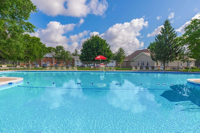 Foto del edificio - Greystone Apartments & Townhomes