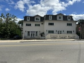Building Photo - 234 Main St