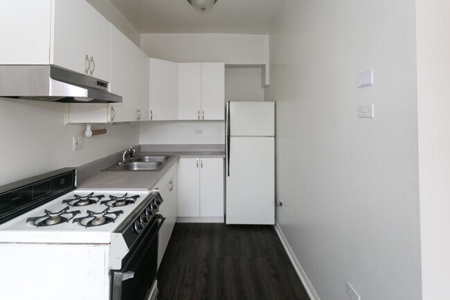 Foto del edificio - 5516 N Kenmore Ave