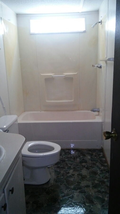 Building Photo - 2 Bedroom 1 Bathroom