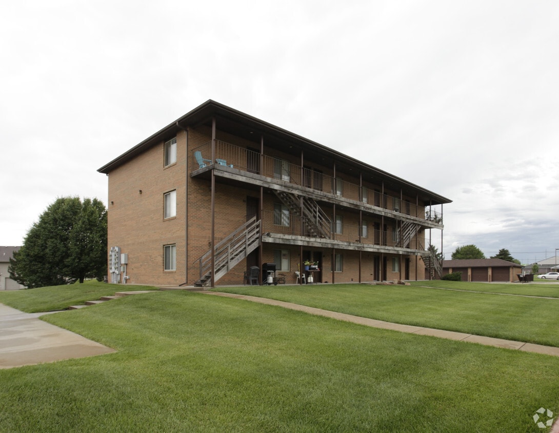 Primary Photo - 4041 Northlund Dr